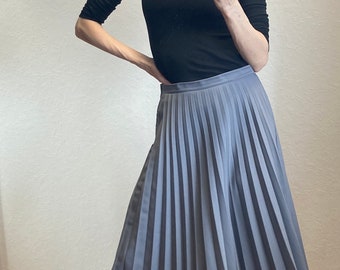 Vintage Grey Pleated Skirt 1970s