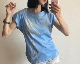 Vintage Pastel Blue Geometrical Print T-Shirt 1980s
