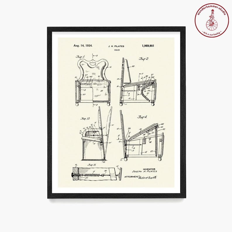 K&ouml;nnte beinhalten: Schwarz-wei&szlig;-Linienzeichnung einer Patentzeichnung f&uuml;r ein Stuhldesign. Das Patent ist vom 14. August 1934 und der Erfinder ist Joseph H. Pilates. Die Patentnummer lautet 1.969.901.