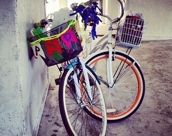 BIKE BUNTING: Celebrations, Decorations