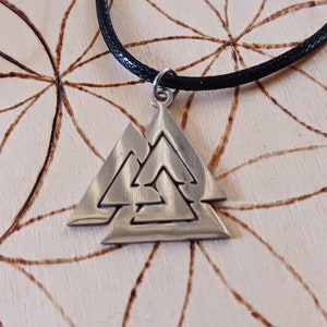 Norse Vaulknut Necklace on Vegan Cord