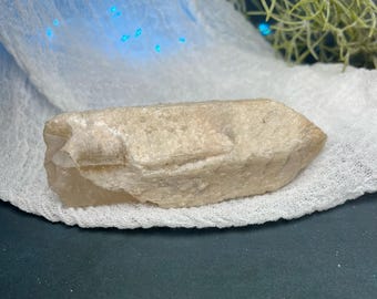 Dreamsicle Lemurians Specimen, Clear quartz lemurians with an external coating of sand - The Stone for Knowledge and Wisdom