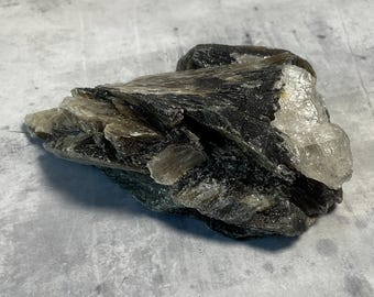 Muscovite (Golden Star Mica) and Quartz - A Stone for Strength and Self-Confidence