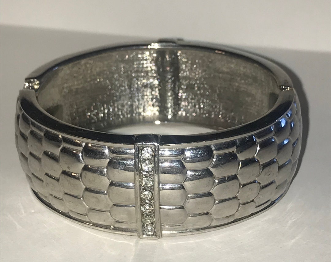 Wide Embossed Snake Pattern Silver Metal RHINESTONE Detail Snap on ...