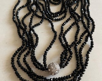 Sparkling black 3 strand glass beaded necklace rhinestone magnetic clasp. 38”L