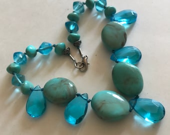 Turquoise Blue Lucite Beaded Teardrop Choker