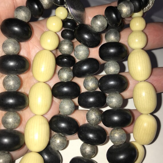 MASSIVE 3 Strand ETHNIC Beaded Statement Necklace… - image 3