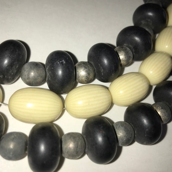 MASSIVE 3 Strand ETHNIC Beaded Statement Necklace… - image 5