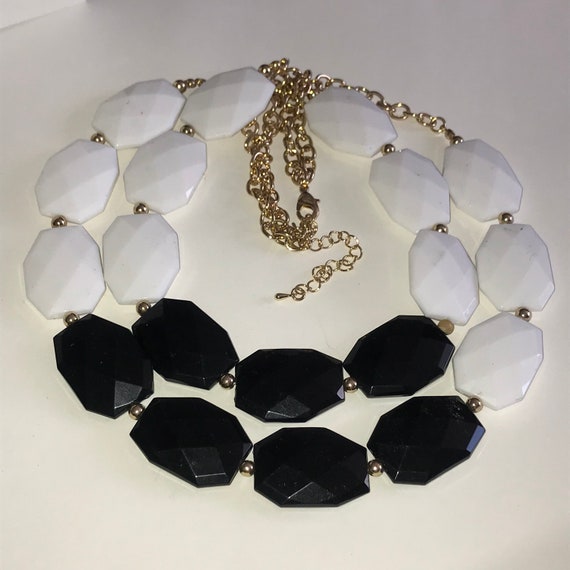 Vintage 90's Chunky Faceted Black White Lucite Go… - image 5