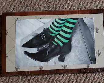 Halloween Sign Witch&#39;s Shoes