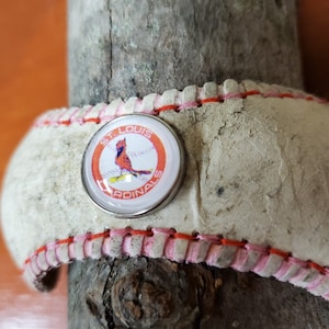 Cardinals Bracelet de baseball bombé Redbird Circle