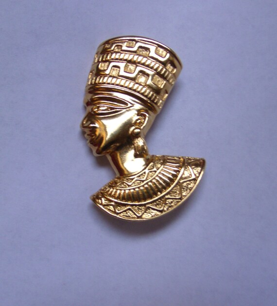 Vintage Nefertiti Brooch Pendant - image 2