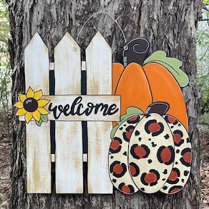Fall Farmhouse fence with pumpkins door hanger, welcome sign,fall door hanger, autumn door sign, pumpkin sign