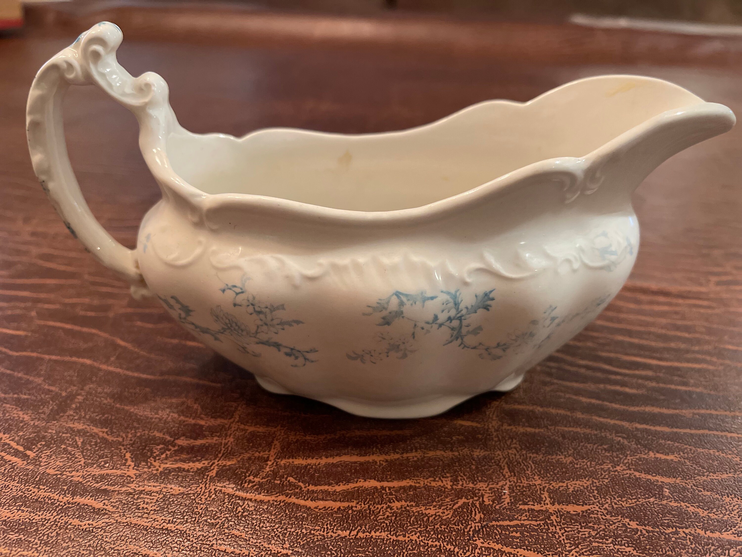 Wedgewood ヴィンテージ　グレービーボート ウェッジウッド グレイビーボート エレガント - 年代の割に新品のよう