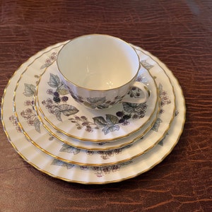 Worcester Lavinia Dinner Plate - Etsy