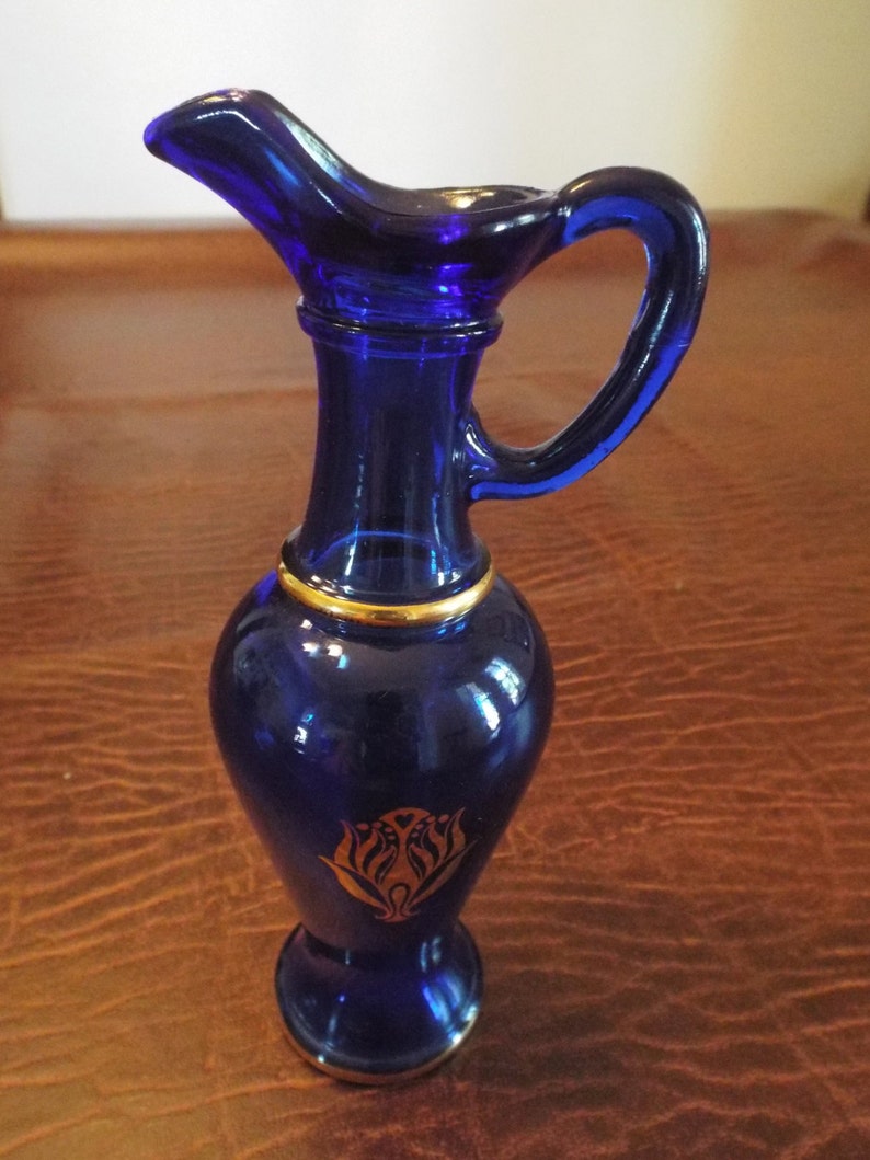 Avon Cobalt Blue and Gold Accents Pitcher 8" Vintage Glassware Collectors Glass AVON il 794xN 202b