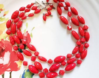 Vintage Red Glass Beaded Necklace, Red Choker 1950s necklace