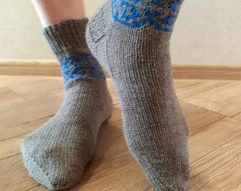 Knit warm socks Grey hand knitted socks for man Sheep socks Thicks wool socks men