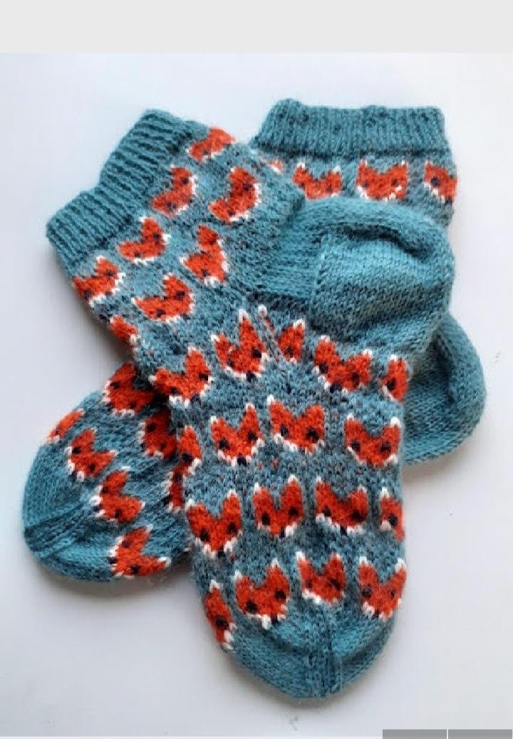 Merino Wool Fox Socks: Knitted Children's Walking Socks EU 32/33