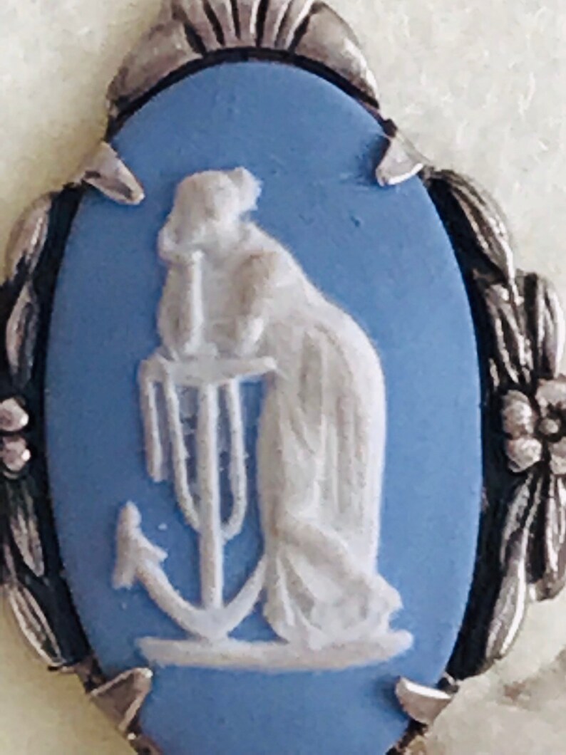 Antique 1920/'s sterling silver WedgeWood porcelain intaglio screw back earrings In fantastic condition ready to wear out Subtle patina