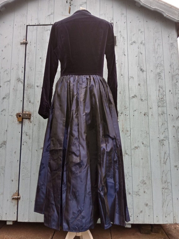 Vintage Laura Ashley Victorian Velvet Dress UK 16… - image 6