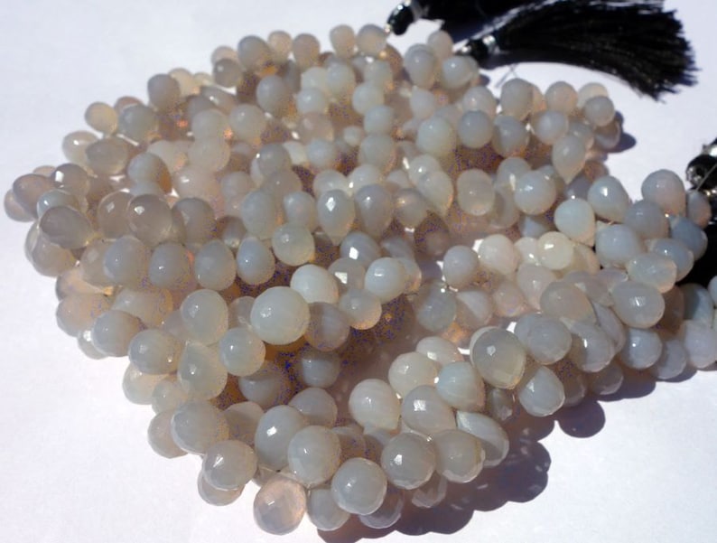 100/% Natural Gray ChalcedonyFaceted Pear BriolettesDrops Briolettes@DSC01367