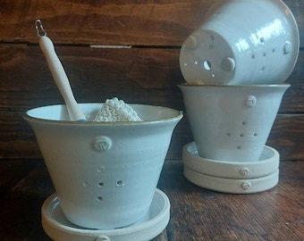 Dish Cloth Drainer and Drip Tray. WHITE