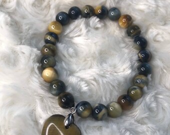 Blue and yellow tigers are bracelets, natural blue tigers eye, gemstone bracelet jewelry