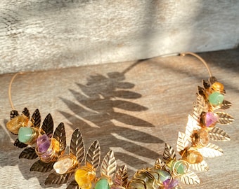 Tiara di cristallo con foglia di alloro dorata avvolta in filo metallico, corona nuziale, accessorio per capelli da sposa, compleanno, Quinceñera