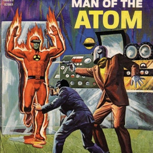 K&ouml;nnte beinhalten: Ein Comic-Cover mit einem roten und gelben Superhelden, der in einem Labor steht und von einer leuchtenden Aura umgeben ist. Der Titel auf dem Cover lautet "Doctor Solar Man of the Atom" und "The Lost Dimension".