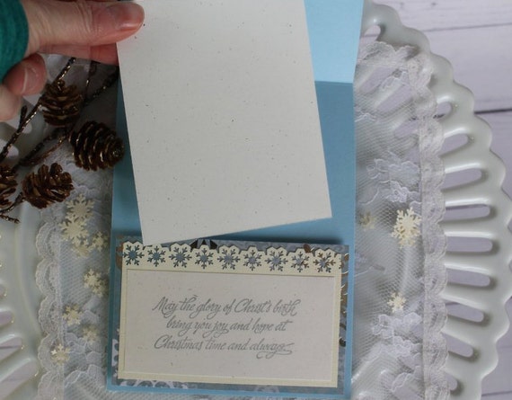 Handmade religieux Carte De Noël Avec une crèche en Blanc & Bleu Design Handmade religieux Carte De Noël Avec une crèche en Blanc & Bleu Design