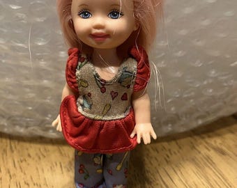 Kelly zeemeermin leuke pop roze haar 52885 Barbie Little Sister 2001 in Eatin Fun