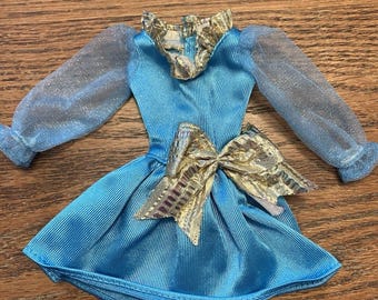 Barbie Doll Sparkle Pretty Turquoise Blue Dress, Gold bow 1990s fashions