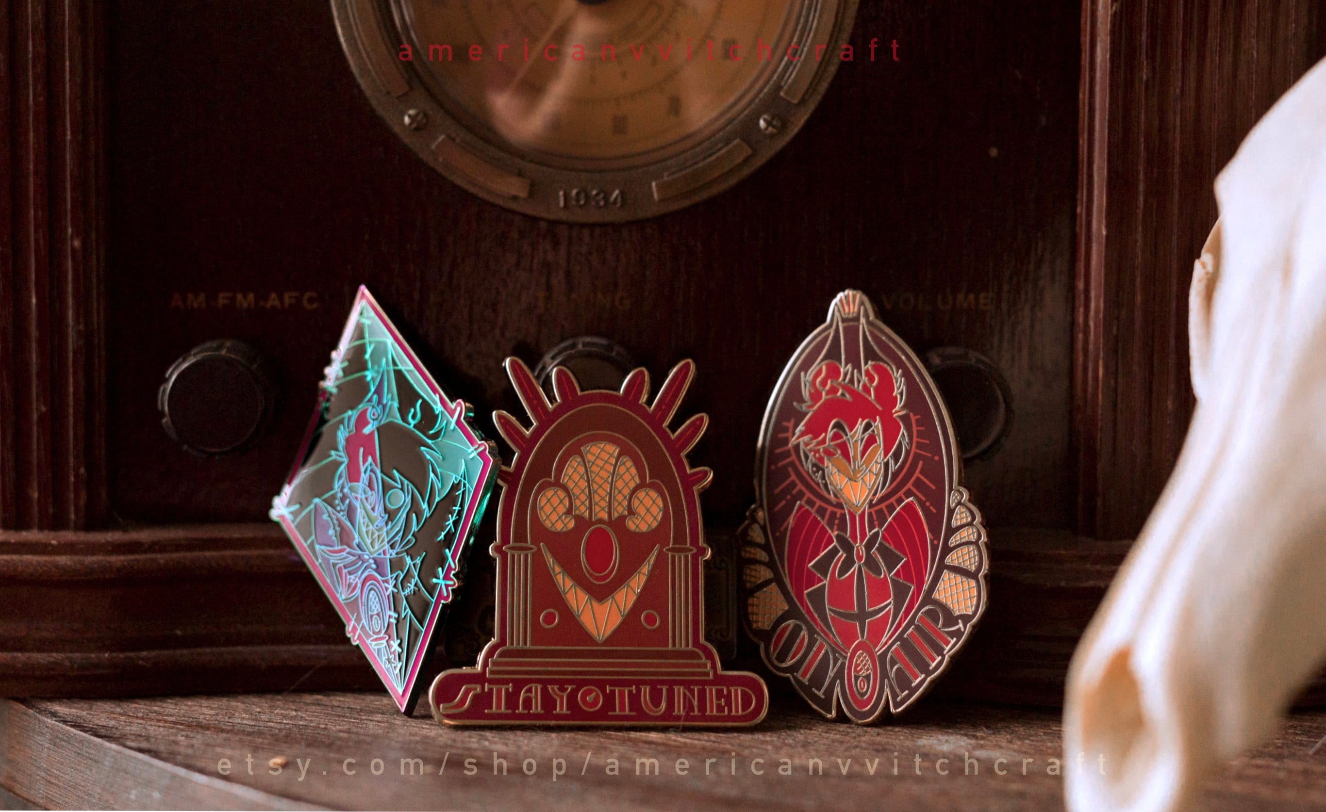 アラスター・ザ・ラジオ・デーモン ピンバッジセット 3インチ - Etsy 日本