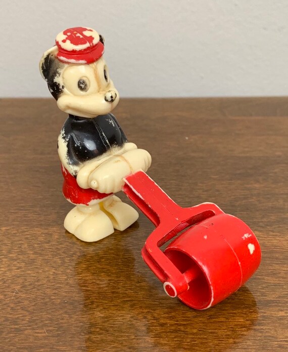 walking mickey mouse toy