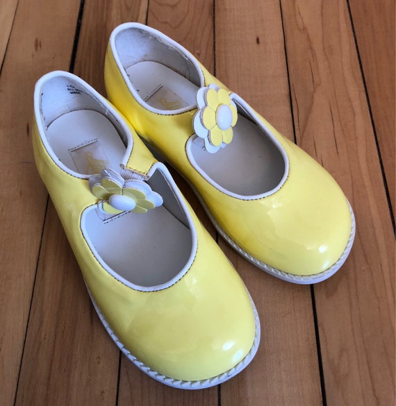 girls yellow dress shoes