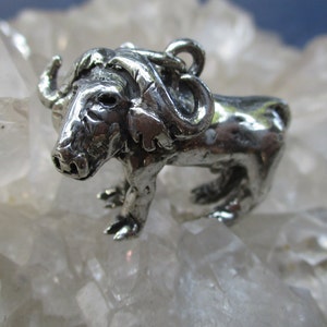 Cape Buffalo Necklace -Sterling Silver- Heavy 3d Hand Cast Details  w/18 Inch Sterling Chain 28.7 Grams