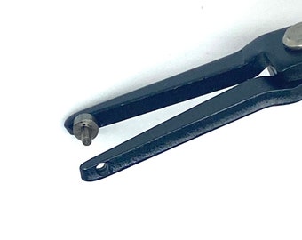 Leather Hole Punch plier. Hi tech leather hole punch by beadsmith