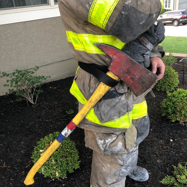 Truckmans Belt - Firefighters Axe Belt / Carrier - Thick, Durable Leather