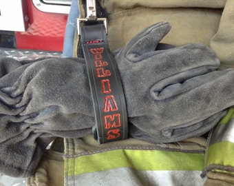 Regalos de bombero - Correa de cuero para guante de fuego / Domador - Regalo perfecto para cualquier bombero