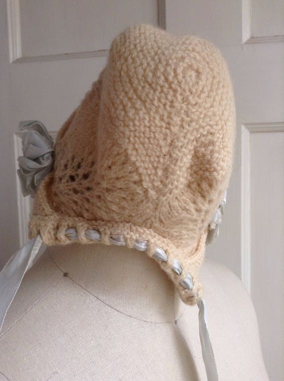 Vintage Hand Knit Baby Hat, Cream Colored Yarn an… - image 2