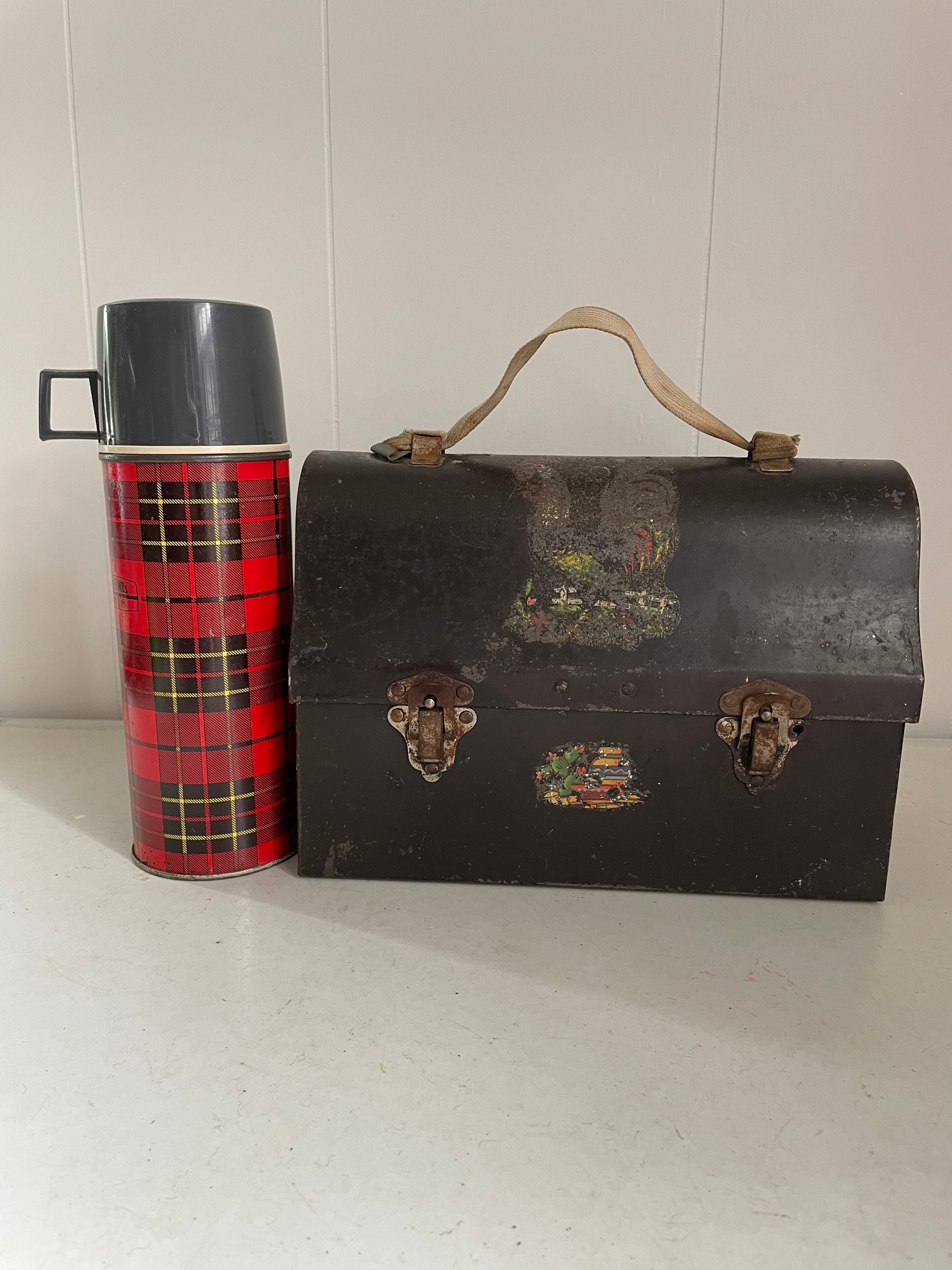 Construction Worker Black Dome Lunchbox and Thermos Bottle