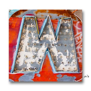 Letter Art, Letter W Alphabet Art, Vintage Vegas Neon Sign Letters - STYLE W3