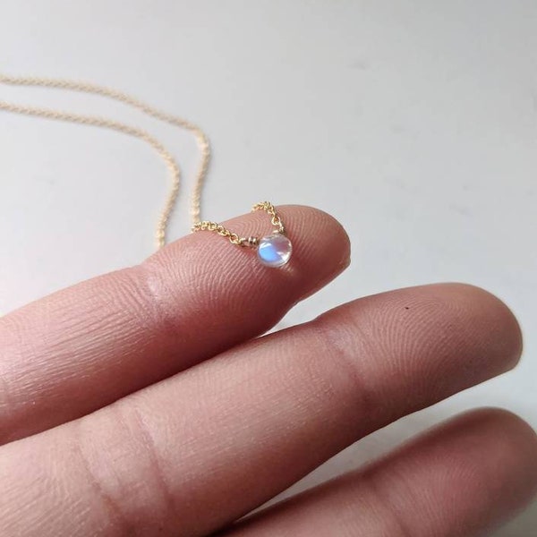 Moonstone Necklace, Tiny Moonstone Necklace, Moonstone Crystal Necklace Dainty, Short Moonstone Necklace