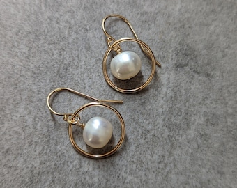 White Pearl Gold Earrings, Classic White Pearl Earrings, Gold and Pearl Drop Earrings, Dainty Gold Circle Earrings, White Pearl Jewelry