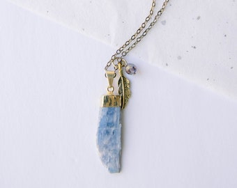 Blue Kyanite Necklace /kyanite necklace gold /raw kyanite necklace / Healing Crystal Necklace / Raw Boho Necklace / kyanite crystal necklace