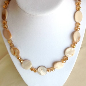 Mother of Pearl Necklace and Earring Set, mother of pearl jewelry, beach jewelry, shell jewelry,