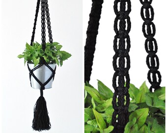 MACRAME PLANT HANGER // Hanging Plant holder // Vintage Macrame Style