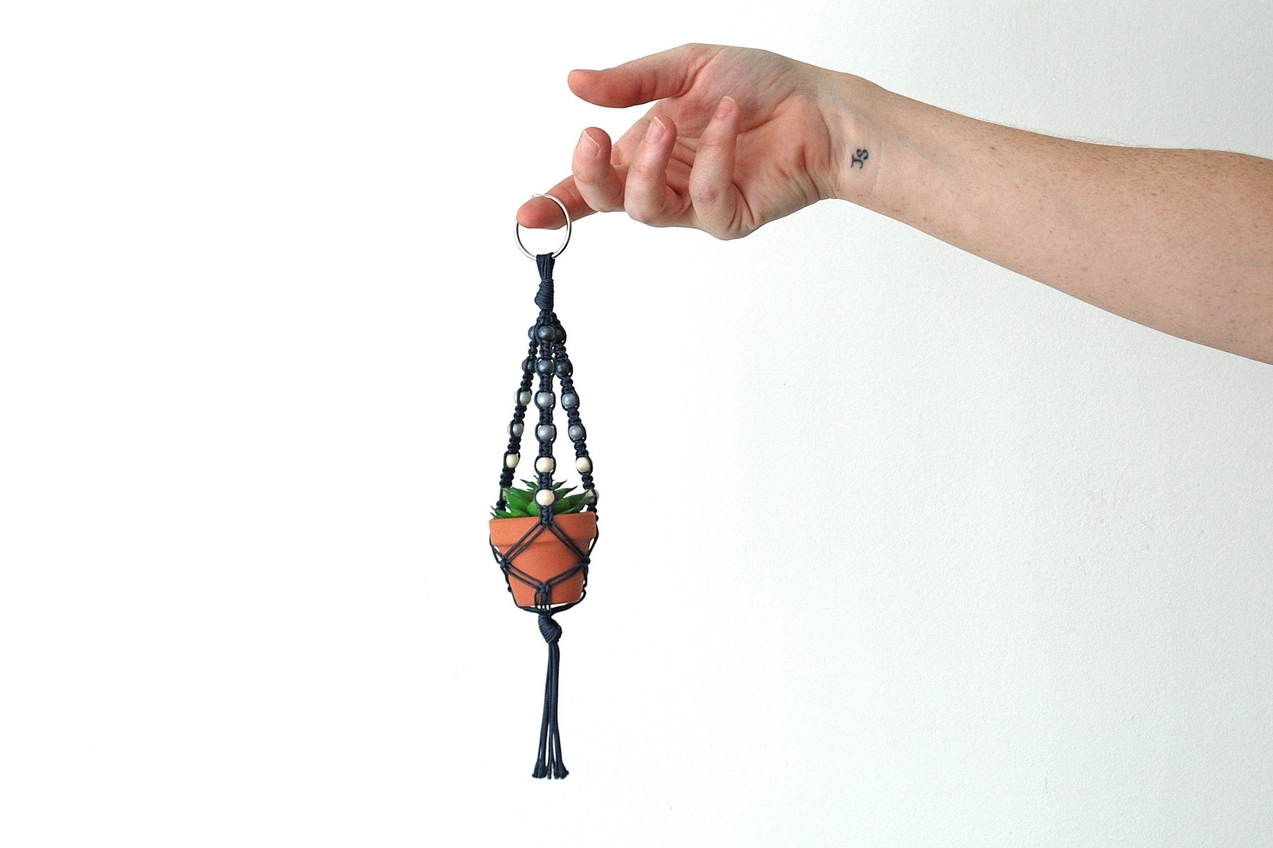 Grey Air Plant Hanger Mini Hanging Planter Rearview Mirror Car Grey Air Plant Hanger Mini Hanging Planter Rearview Mirror Car