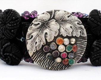 Grapes Bracelet, Vintage Buttons, 6.5 to 7 inch wrist, Black, Silver, Lined Cuff, Hand-Crafted, NEW, OOAK